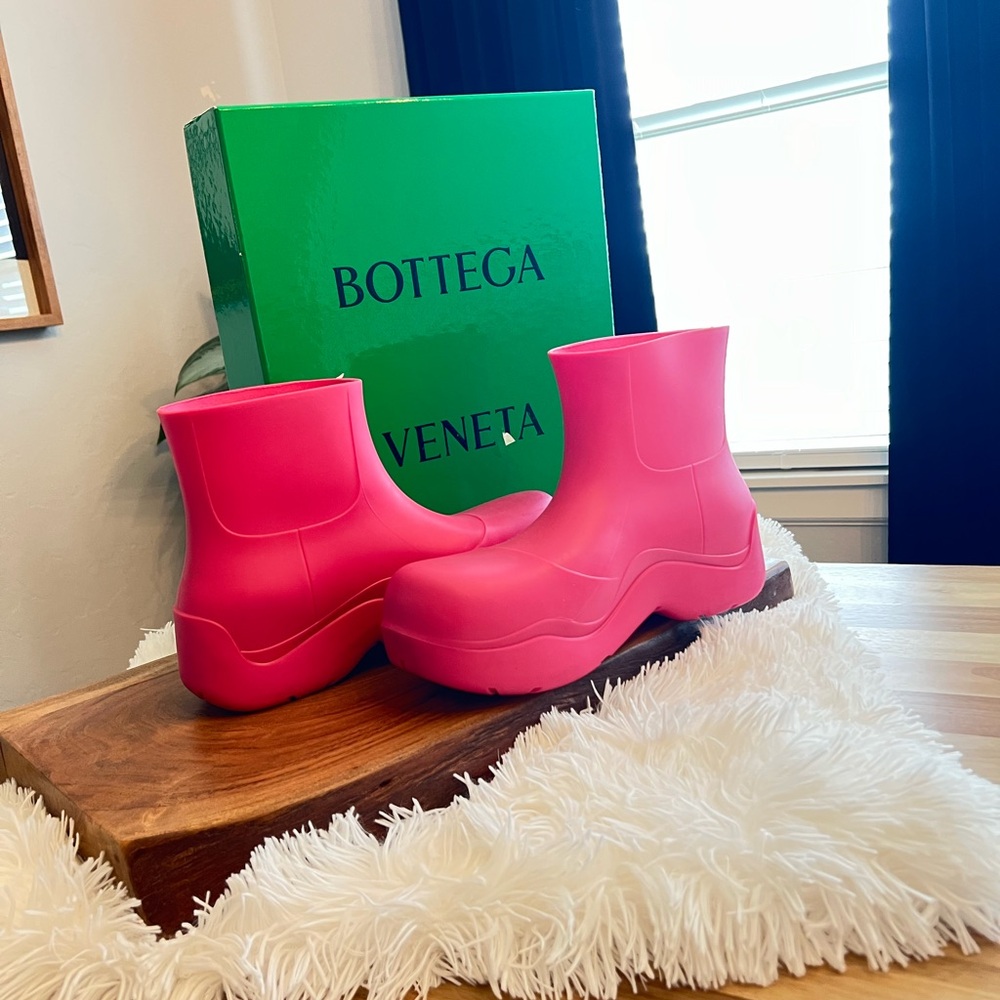 Bottega Veneta Pink Boots